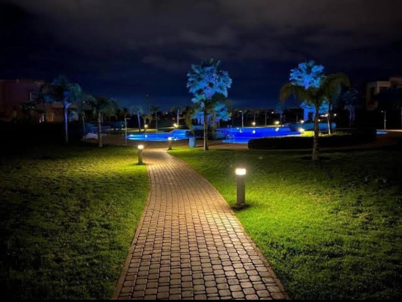 Mini-Villa Situee Dans Une Residence Prestigia A Marrakech, Avec Une Vue Sur La Piscine Et Le Golf Une Securite 24H Sur 24 Et Une Proximite Ideale De L Aeroport 5 Minutes C Est Une Offre Parfaite Pour Des Vacances マラケシュ エクステリア 写真